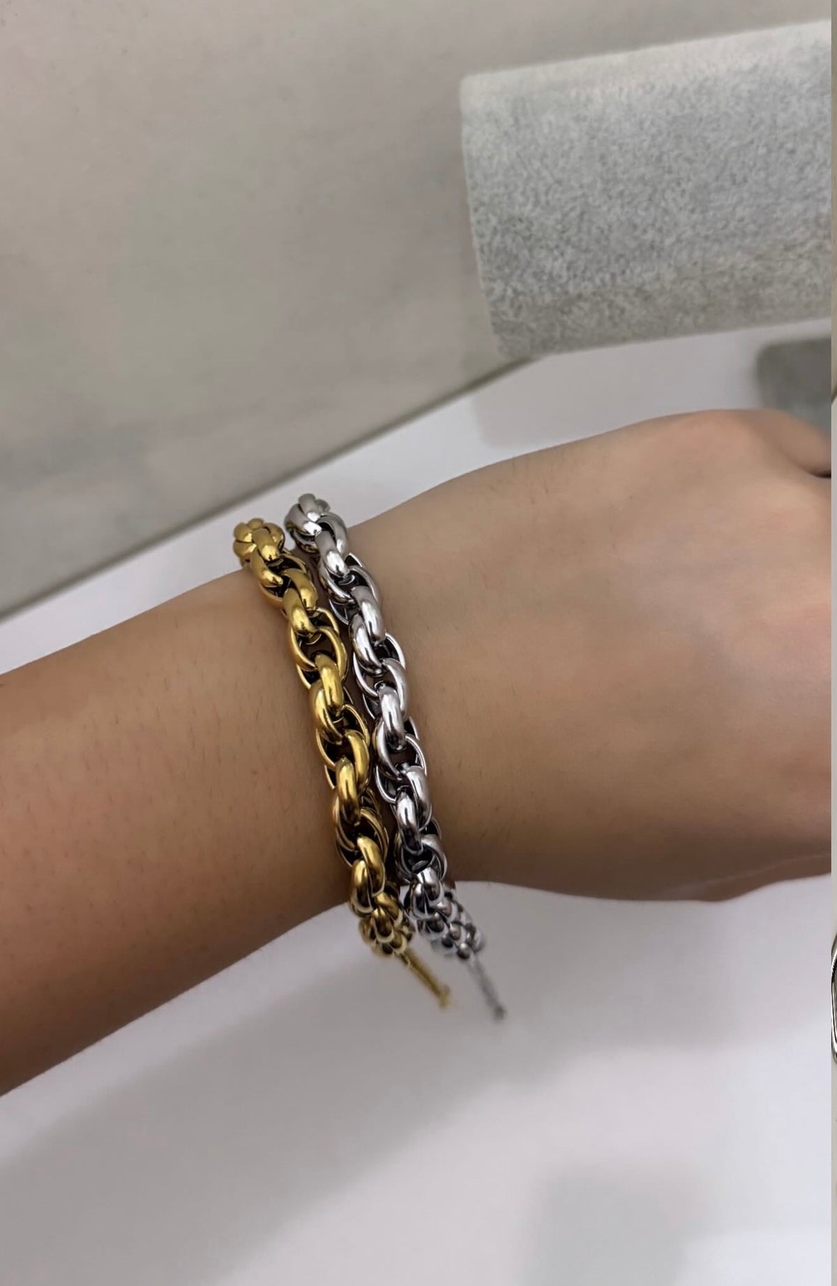 Bracciale street