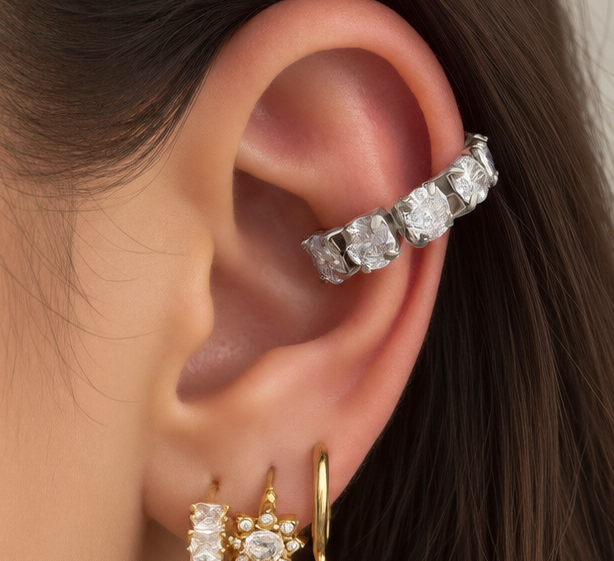 Ear cuff zirco