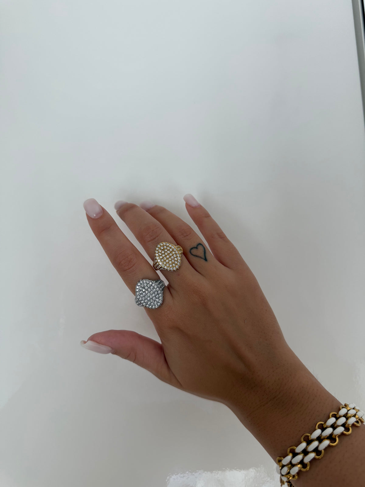 Anello oval