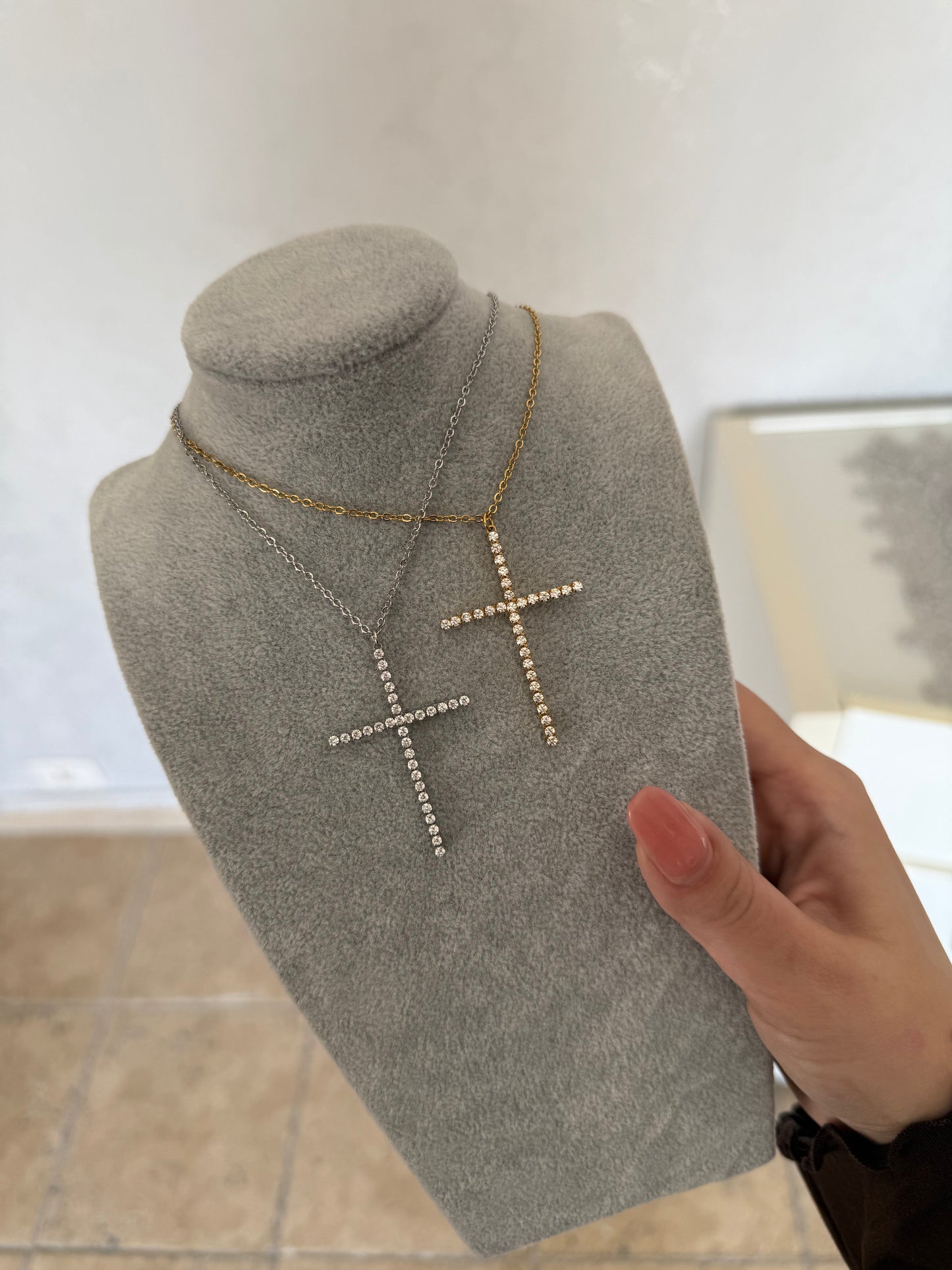 Collana Croce fineline