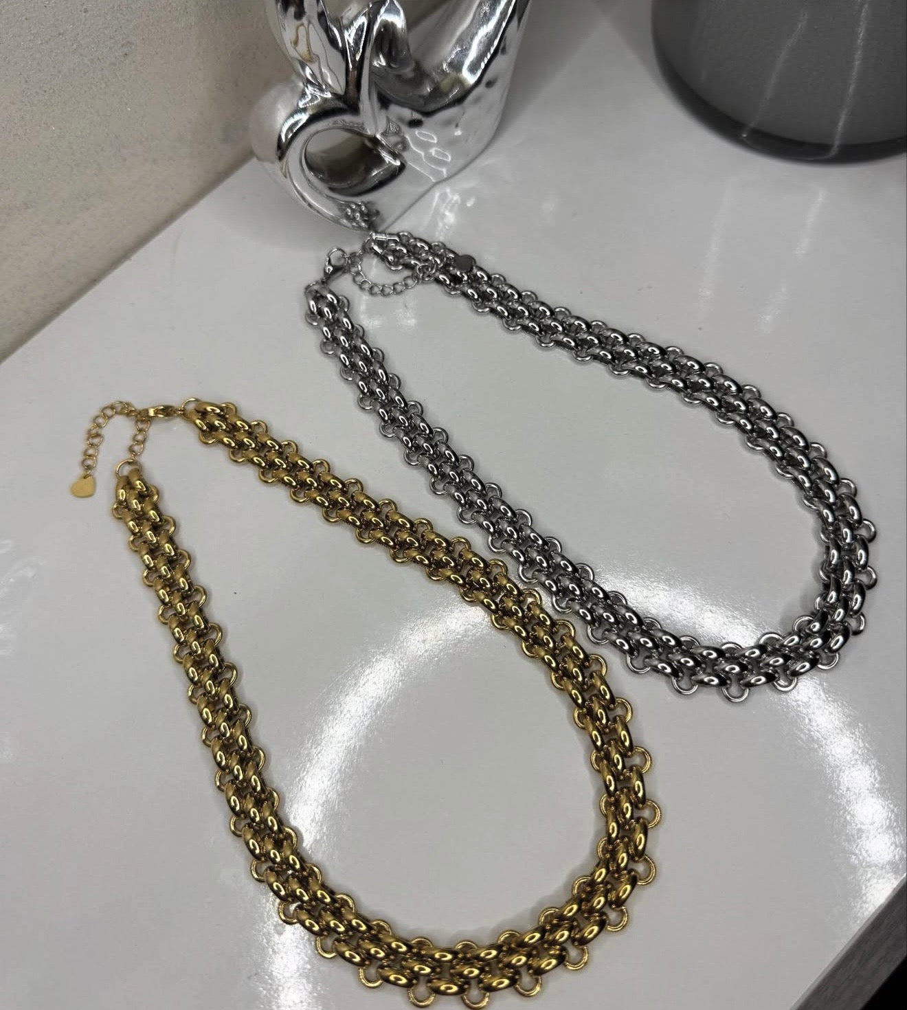 Collana manetta
