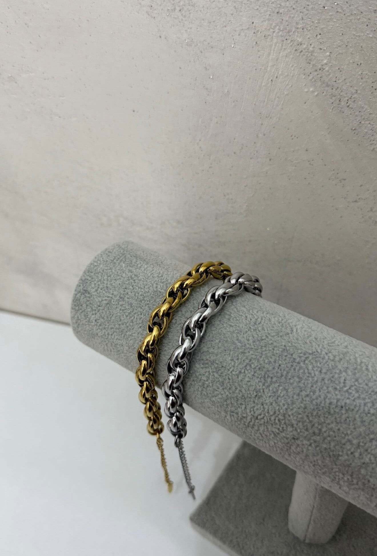 Bracciale street